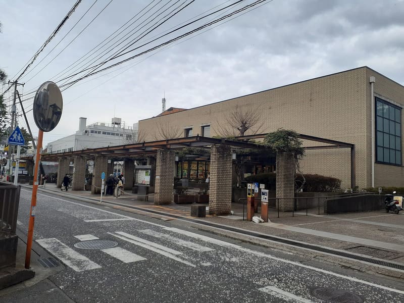 茅崎市立圖書館