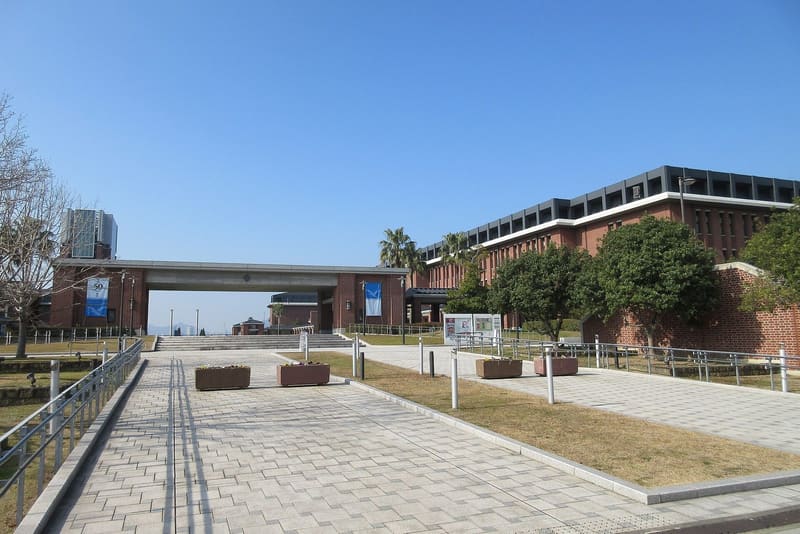 Campus di Port Island, Università Kobe Gakuin (神戸学院大学ポートアイランドキャンパス)