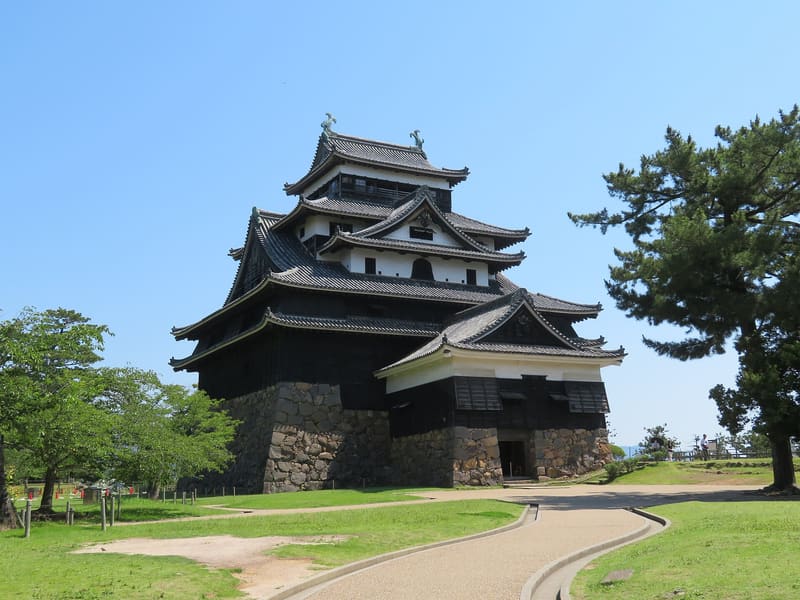 Matsue Castle (松江城)