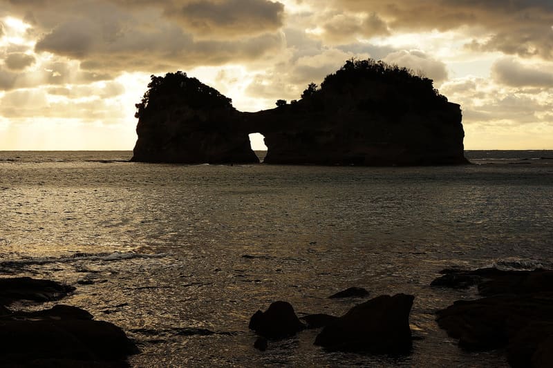 Engetsu-tō (円月島)