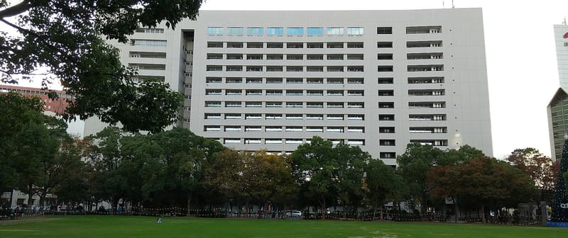 福岡市役所前 Fureai 廣場(博多咚打鼓)