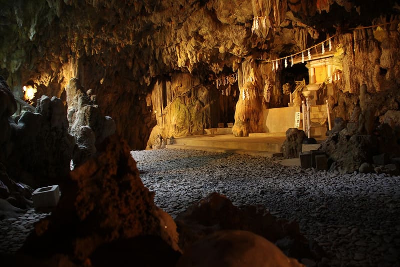 Futenma-gū and its cave