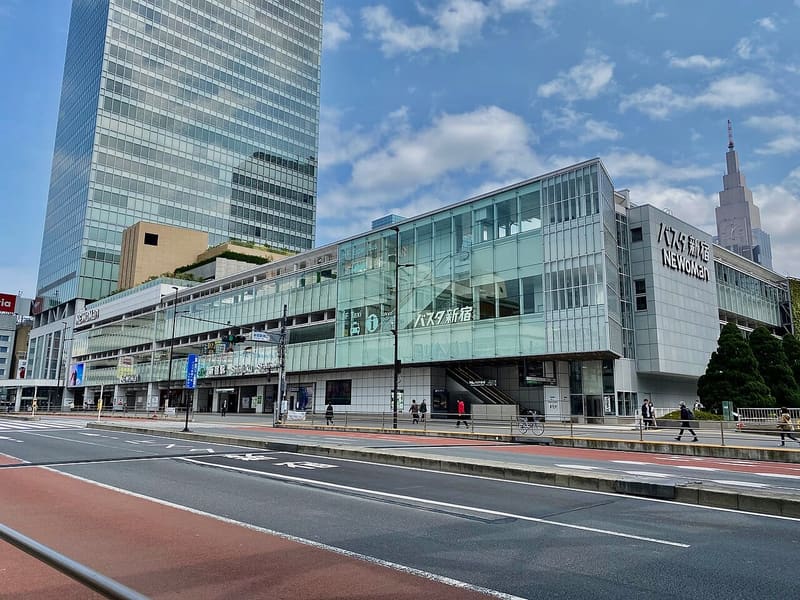 Busta Shinjuku (バスタ新宿)