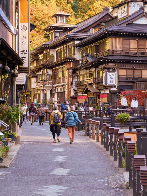 銀山溫泉