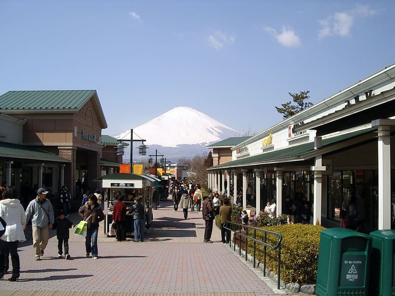 Gotemba Premium Outlets (御殿場プレミアム・アウトレット)