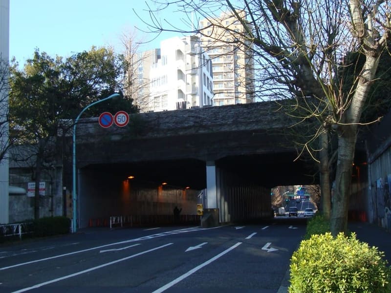 Tunnel di Sendagaya (千駄ヶ谷トンネル), il luogo oggi