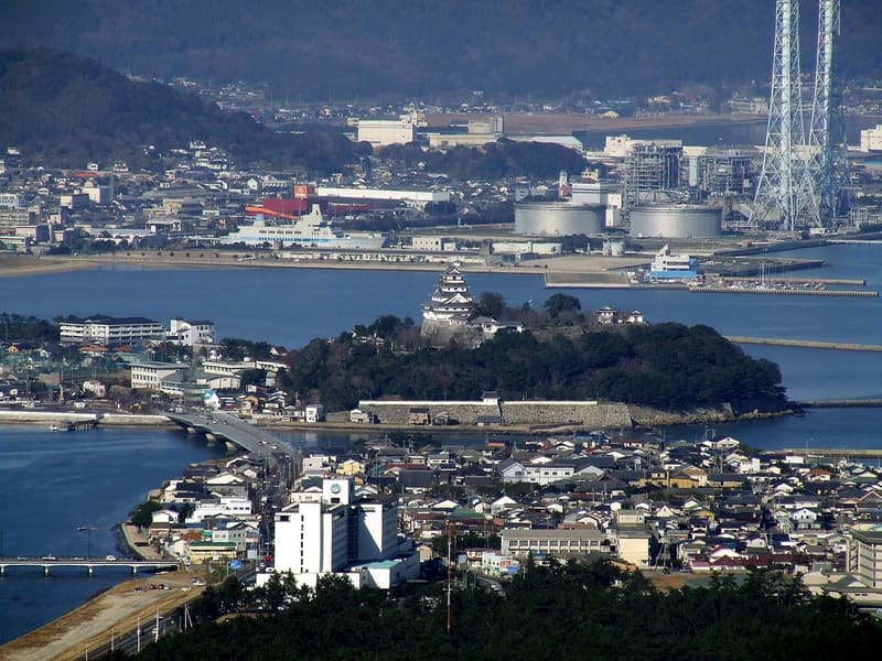 鏡山