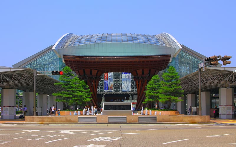 Kanazawa Station — Tsuzumi-mon and Motenashi Dome