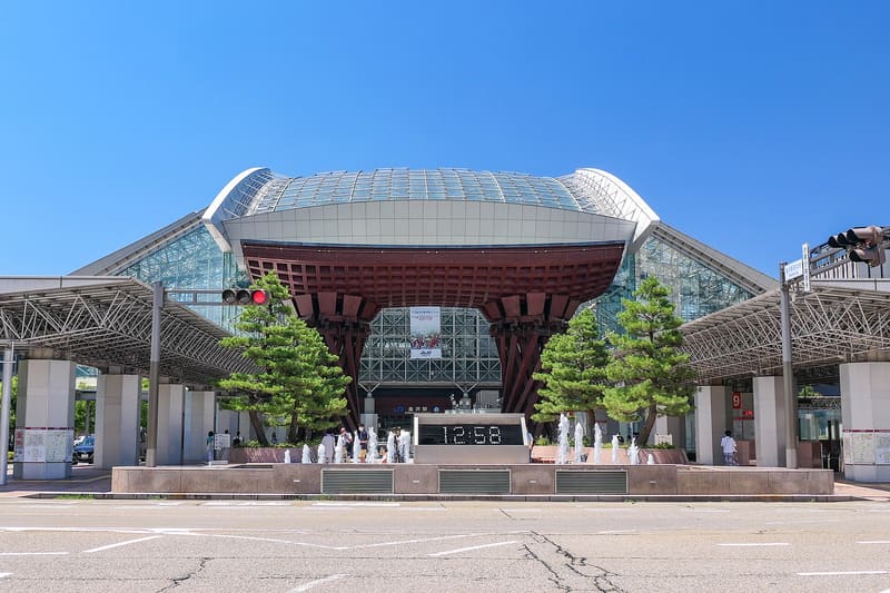 Kanazawa Station — Tsuzumi-mon and Motenashi Dome