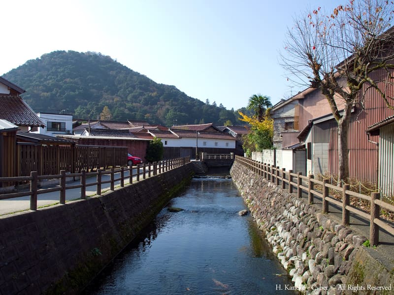 倉吉—打吹玉川，白牆倉庫街區