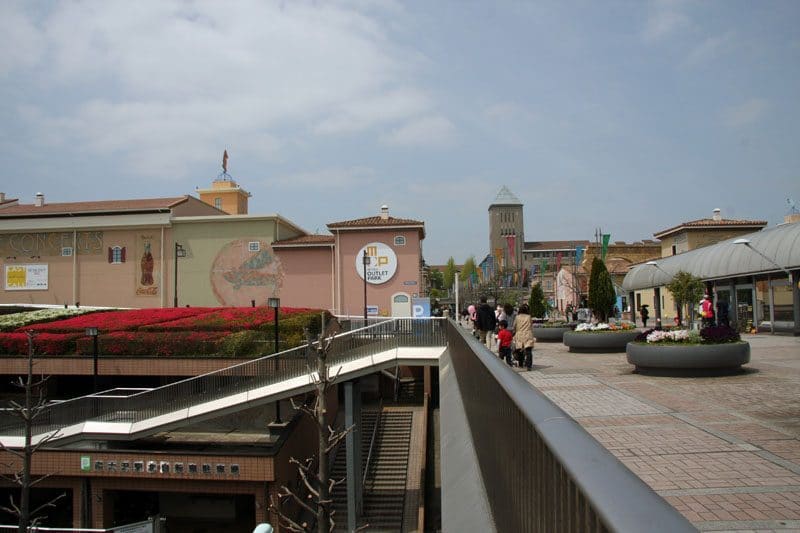 Mitsui Outlet Park Tama Minami-Ōsawa (三井アウトレットパーク多摩南大沢)