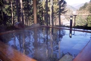 Onsen di Okutama — Moegi-no-yu