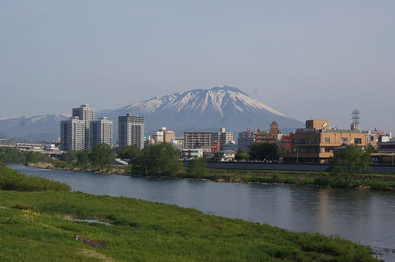 岩手山