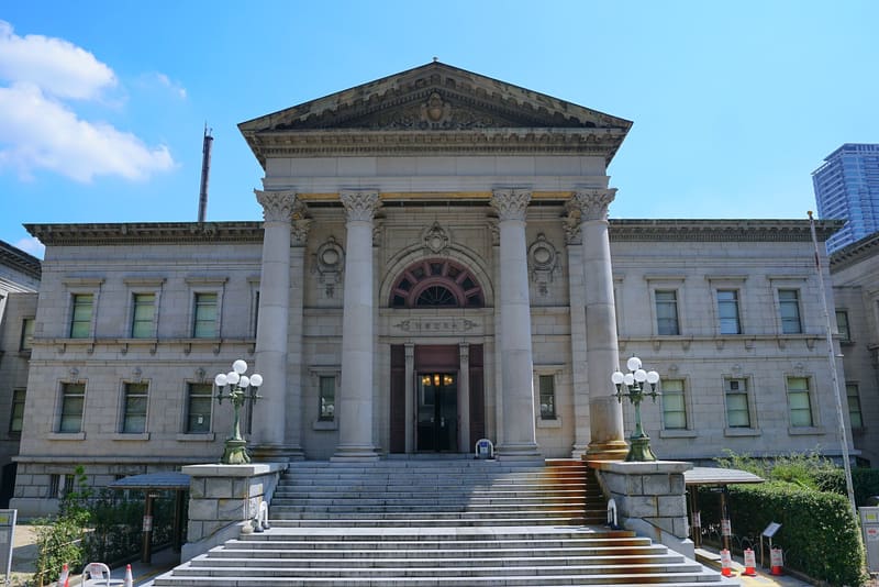 大阪府立中之島図書館
