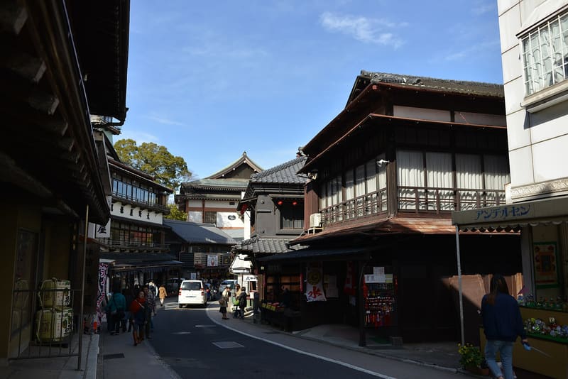 Naritasan Omotesandō (the eel street)
