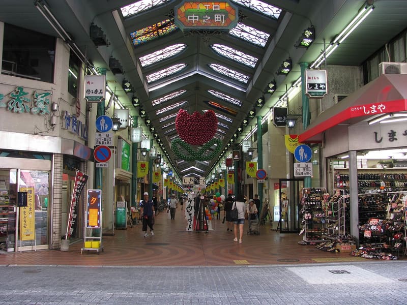 Omotechō Shōtengai