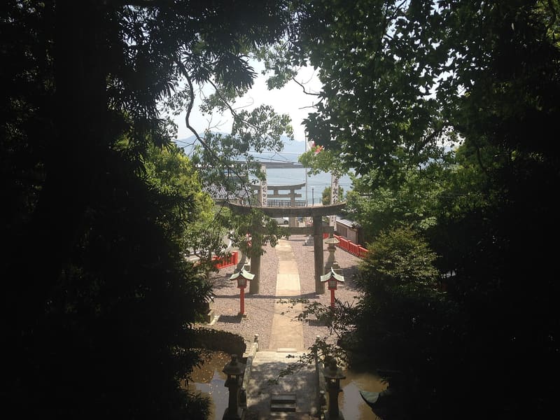 宗像大社中津宮・沖津宮遙拝所 (大島)