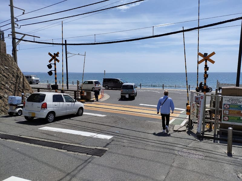Kamakurakōkōmae Level Crossing