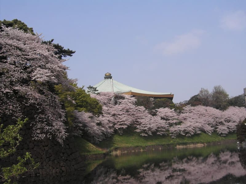 Shimizu Gate and Ushigafuchi Moat (清水門・牛ヶ淵)