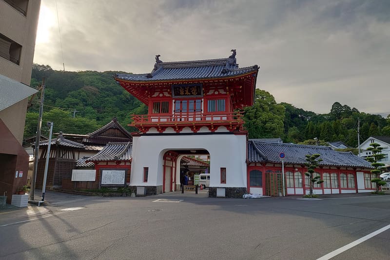 Takeo Onsen Rōmon Gate