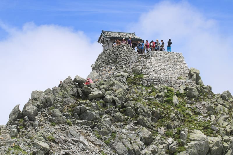 Santuario Oyama — Minehonsha (vetta del Tateyama)