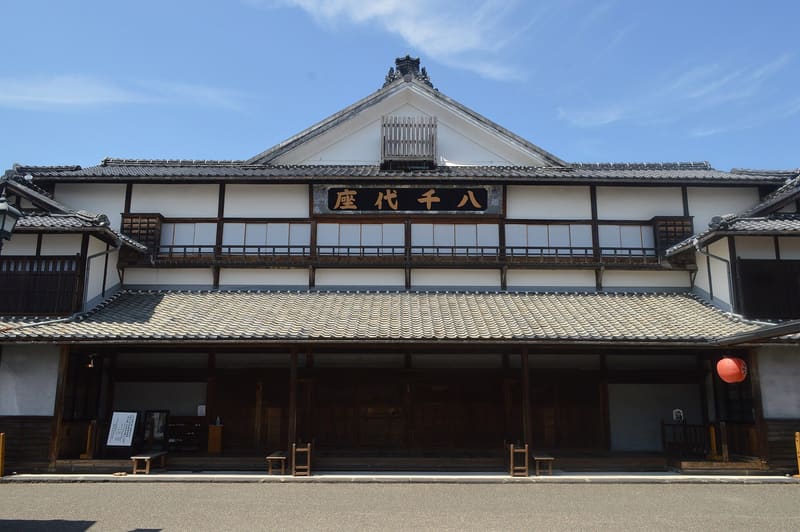Yachiyoza Theatre (八千代座)