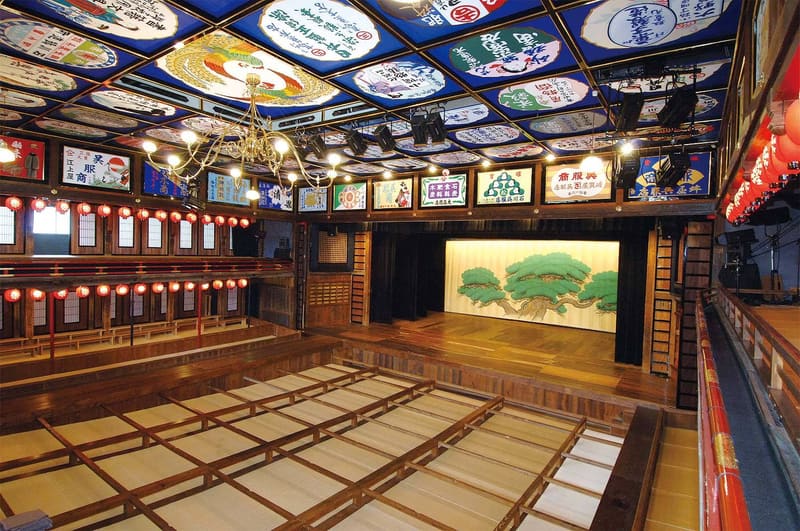 Yachiyoza Theatre (八千代座)