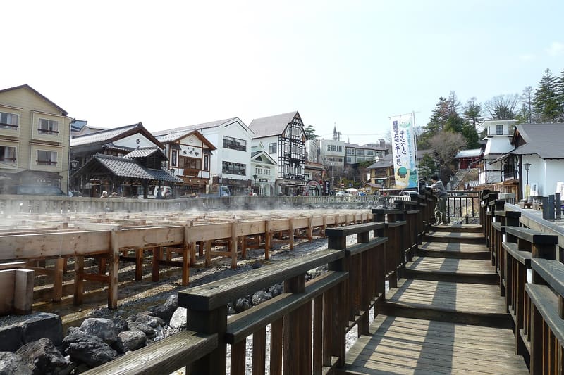Yubatake di Kusatsu Onsen (草津温泉 湯畑)