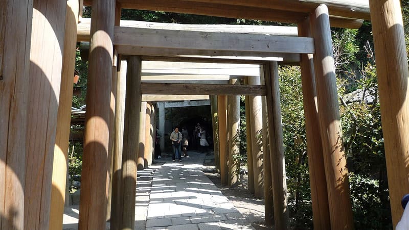 錢洗辨財天宇賀福神社